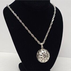 Vintage Trifari Filigree Silver Openwork Round Ball Pendant Necklace Boho Chic